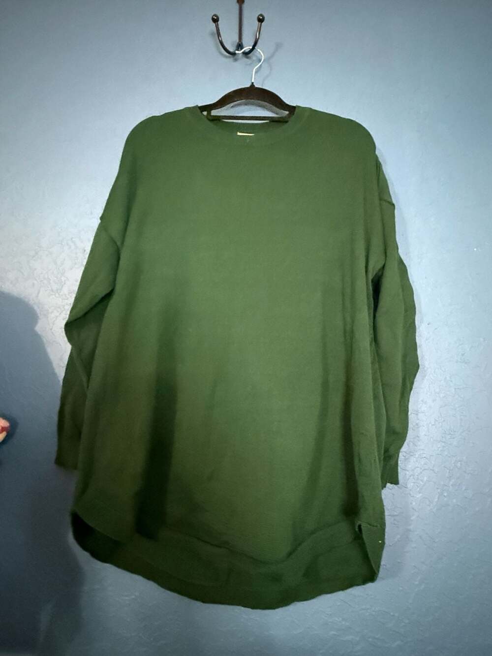 Avenue Green Long Sleeve Tunic Sweater Size 16